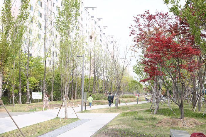 Koreans' Favorite Trending Spots In Seoul: Yeonnamdong, Seongsudong, Ikseondong, Mullaedong, Hannamdong And More! Trendiest Spots In Seoul"